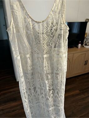Miguelina crochet cover up
